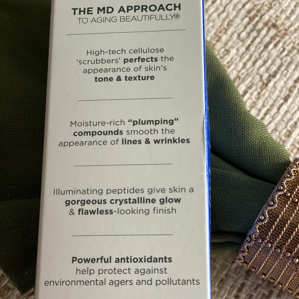 BEVERLY HILLS MD NEW NEVER OPENED SMOOTH RADIANCE EXFOLIATING SCRUB - Picture 2 of 2